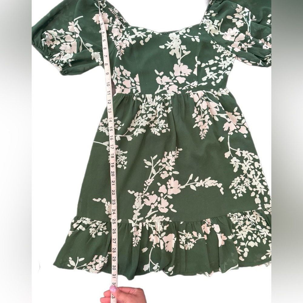 41 Hawthorn Green and White Floral Mini Dress with Puff Sleeves NWT - Picture 7 of 11